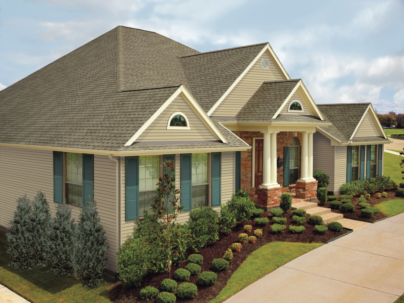 Neutral home image with Timberline Natural Shadow roof